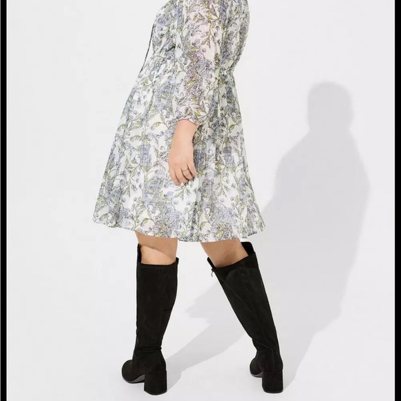Torrid 00 Mini Clip Dot Front Keyhole Dress - Picture 2 of 8